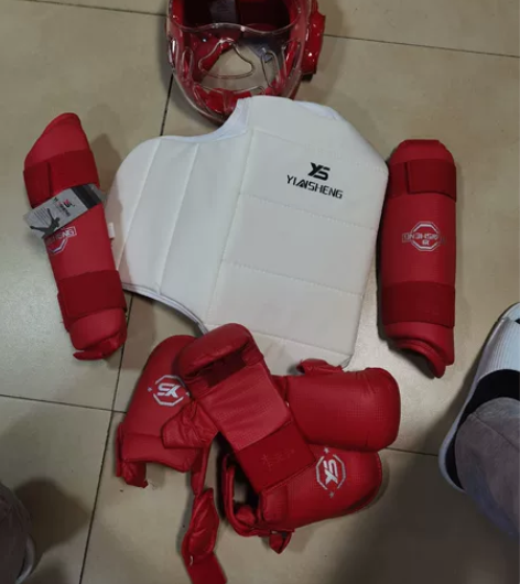 跆拳道护具 S码 感兴趣的话点“我想要”和...