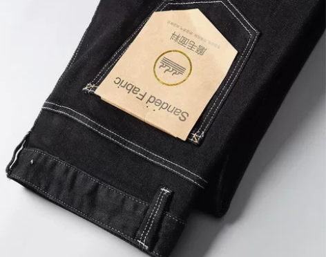 海澜之家男士牛仔裤，这款牛仔裤面料是棉的，...