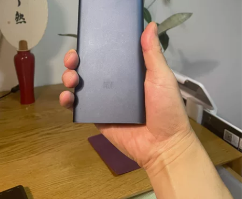 小米充电宝 1000毫安 感兴趣的话点“我...