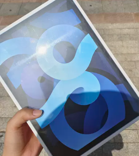 出iPad air4  9新，因为没太能用...