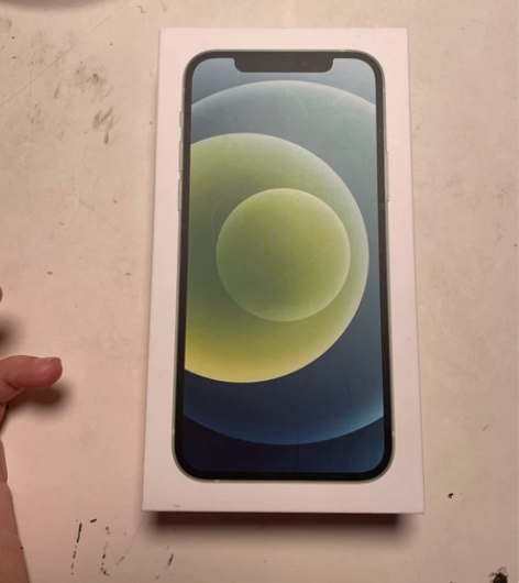 Iphone12 手机盒 绿色 盒子和取卡...