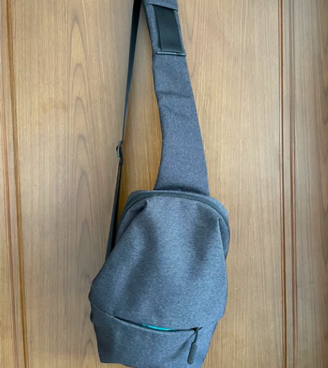 小米90分斜挎包多功能单肩包男士学生运动潮...