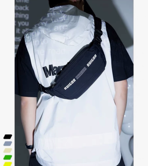 【盛夏潮搭价】瑞戈潮牌胸包日系休闲手机包斜...