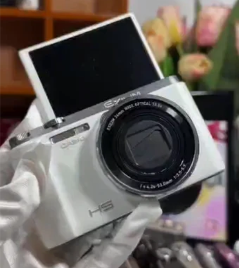 - 卡西欧zr1100奶白色 翻转屏可自拍...