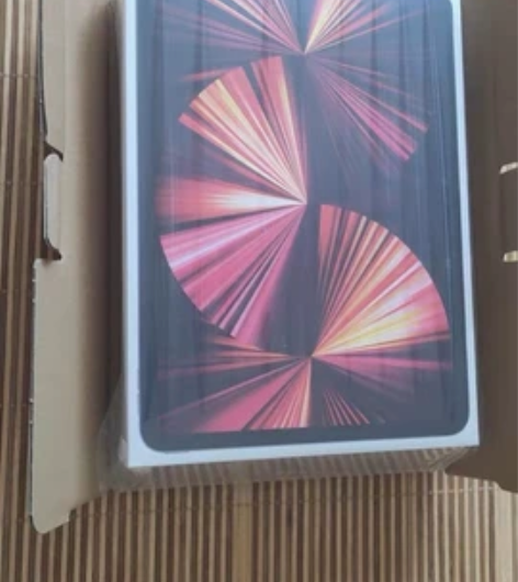 出个全新的iPad pro 三代128G，...
