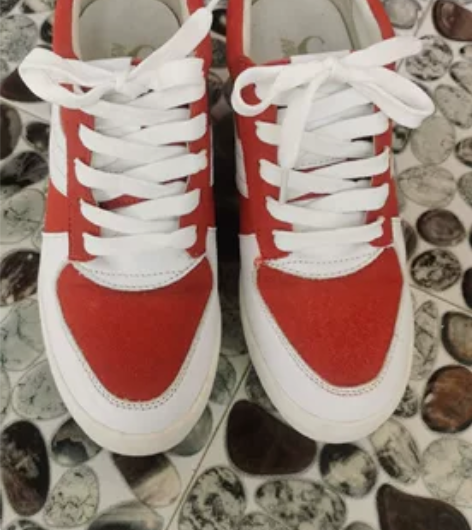 奥康  女士内增高鞋 37码  除了红色部...