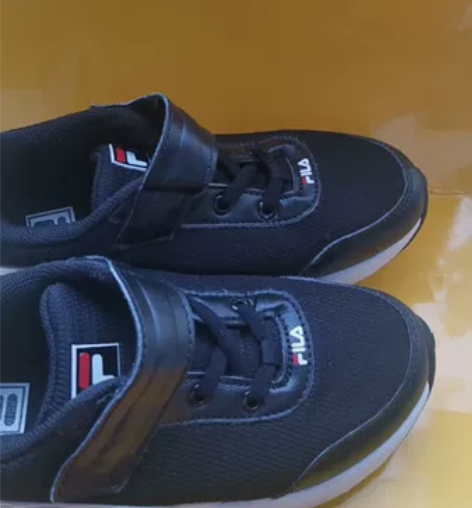 File斐乐儿童运动鞋 正品  30码 内...