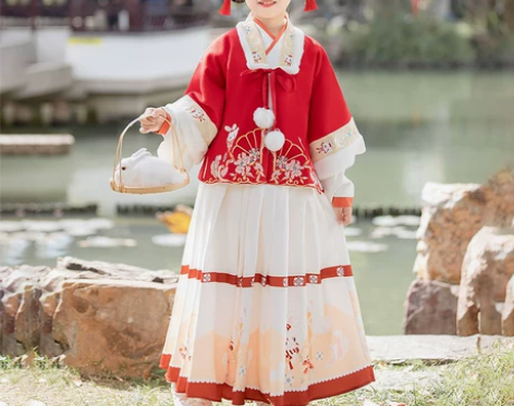 女童拜年服中国风襦裙女孩新年装唐装马面裙兔...