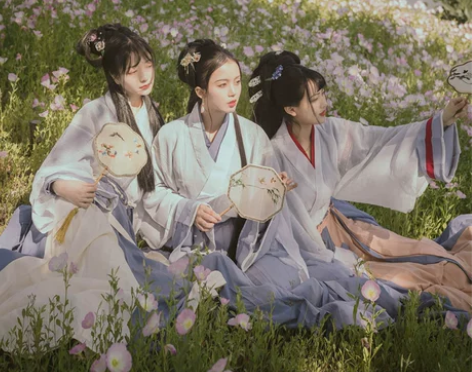 ?五五年汉服女 白璐 6米摆三件套姐妹装 ...