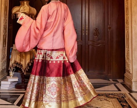 十三余小豆蔻儿[熠熠金辉-南京市博物馆联名...