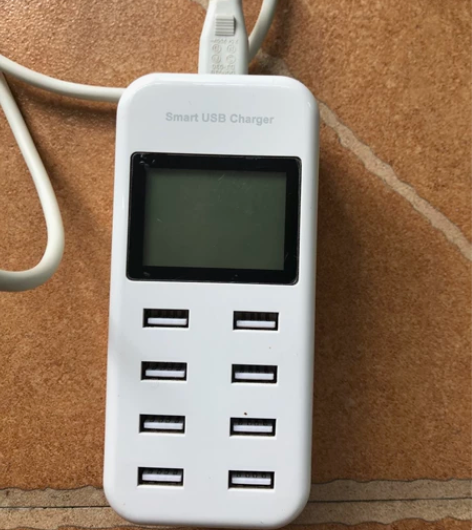 USB多插口正品手机充电器智能显示屏苹果安...