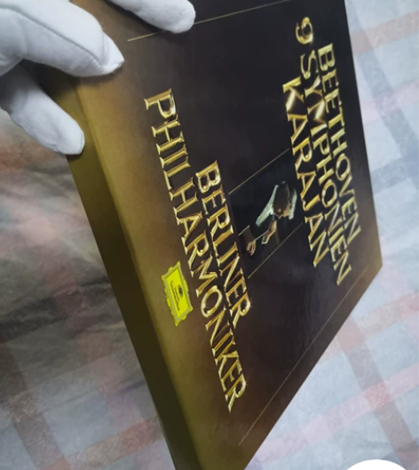 卡拉扬签名 喜欢的可以入手。有蝶的。8枚入。