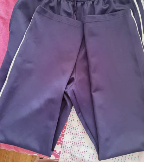 青岛校服，几乎全新，170 感兴趣的话点“...