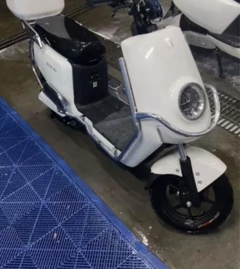 原价3999买不到一个月哈啰棒途E13智能...