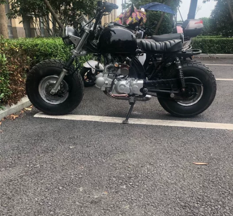 金城金童改装的小哈雷，收藏级摩托， 定制的...