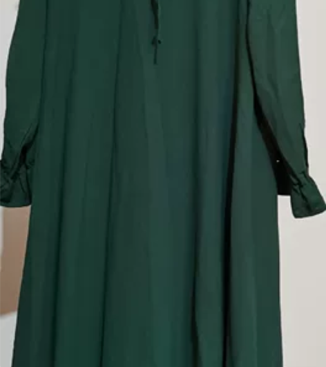 娃娃领荷叶领绿色森系唯美超长裙，购于实体店...