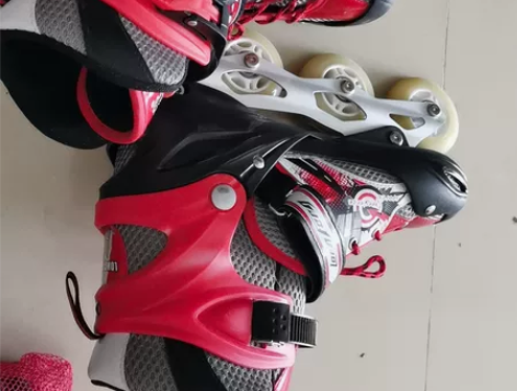 隆峰直排旱冰鞋 学了几次没学会,处理了,...