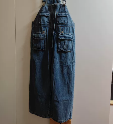 小资范背带牛仔裤，160码全新有吊牌。没拍...