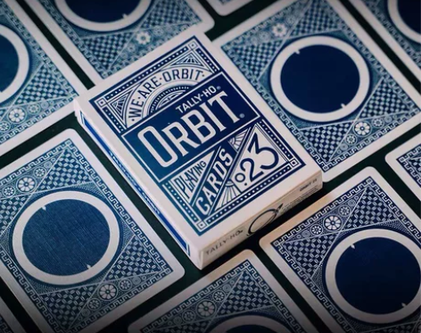 预售全新红蓝轨道th花切扑克一对168包邮...