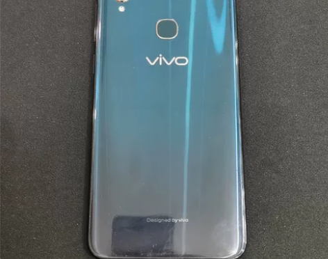 vivo Z3i无拆无修内存6+138外观...