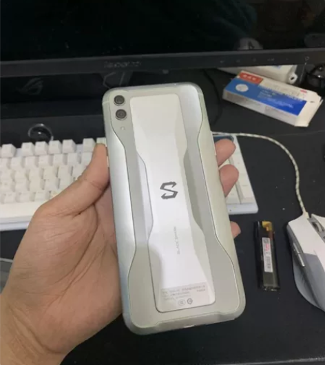 黑鲨2手机95新，手机全原装，手机无拆修，...