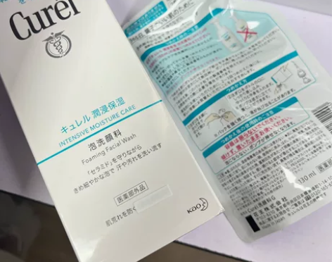 全新珂润洁面慕斯泡沫 一瓶正装和一个替换装...