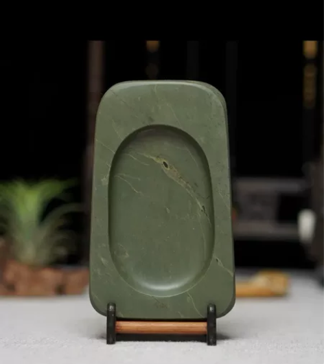 砚台文房四宝端砚绿端6寸 感兴趣的话点“我...