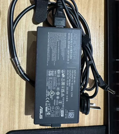Asus/华硕笔记本充电器，200W原装正...