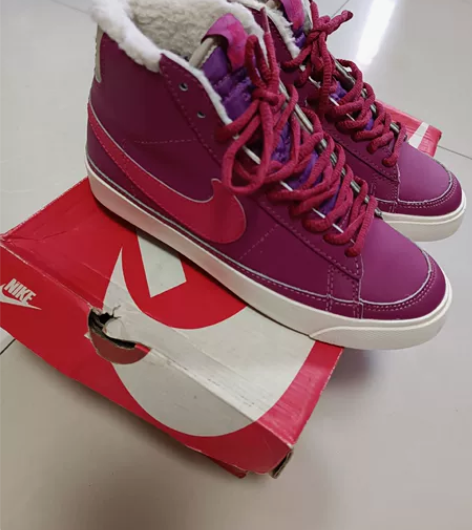 耐克37.5女士棉鞋玫红色 闲置物品不退不换