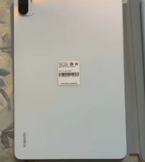 小米平板电脑， 型号M2105K81AC，...