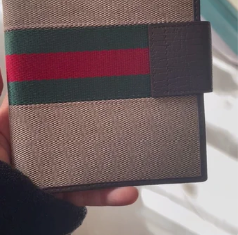 GUCCI gucci A7 笔记本 活页...