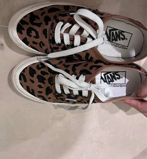 vans 豹纹36,成色如图,zg入,不议...