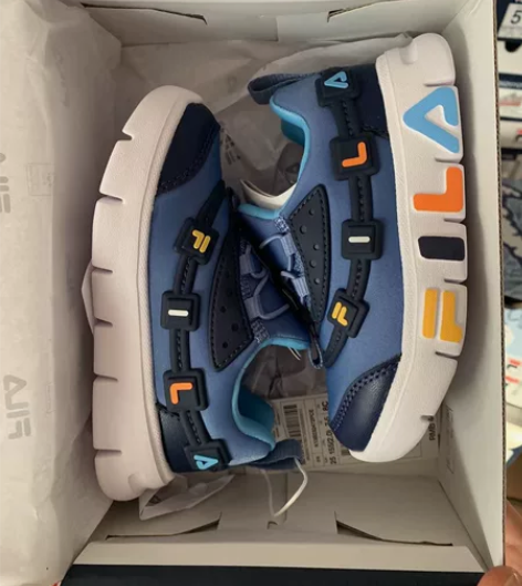 Fila斐乐小童一脚蹬运动鞋 全新 全盒正...