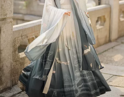 滕王阁汉服 烟青色【包邮】 全新仅拆封标价...