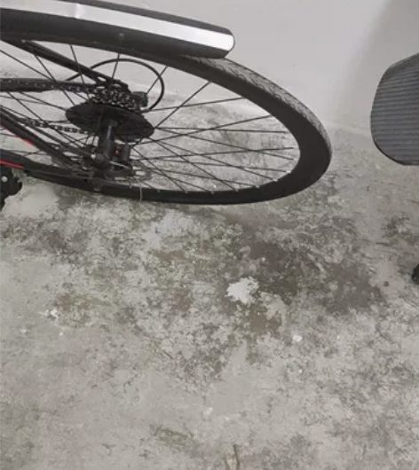 买回来就骑了3回,自提不包邮。标价既实价。...