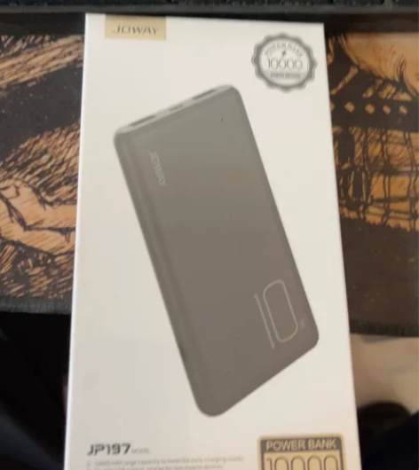 出售充电宝，全新未拆封乔威牌。 感兴趣的话...