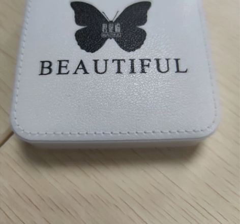 买东西送的充电宝有好几个咯，闲置出手，容量...