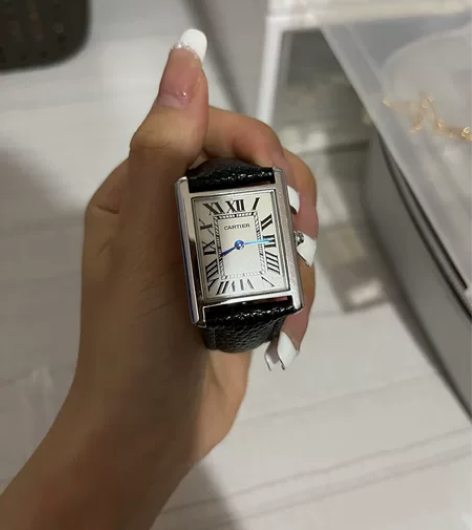 卡地亚坦克手表，八成新， 感兴趣的话点“我...