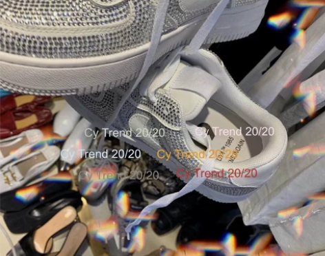 银色空军一号钻石 球鞋 37码 有瑕疵 掉...