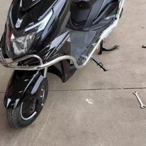 台铃72v电动摩托车 1200w电机,前后...