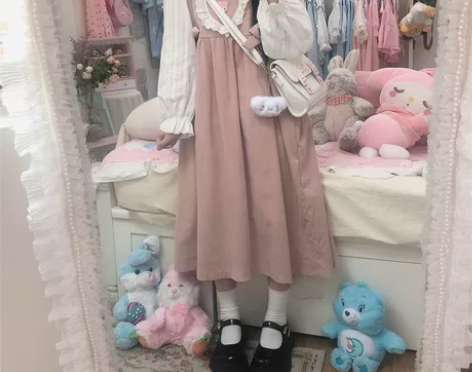 软乎乎背带裙两件套~ 图中包包的链接在我主...