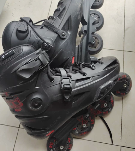 飞鹰f3S轮滑鞋，43/44码。滑冰旱冰鞋...