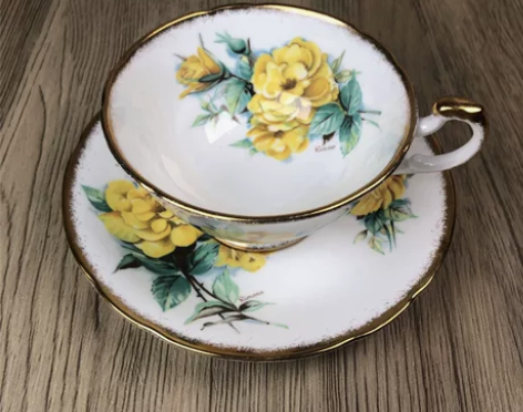 英国奢瓷Paragon 帕拉贡 此款是大黄...