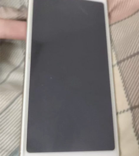 红米6，不卡，可以看小说，抖音，9新要的来...