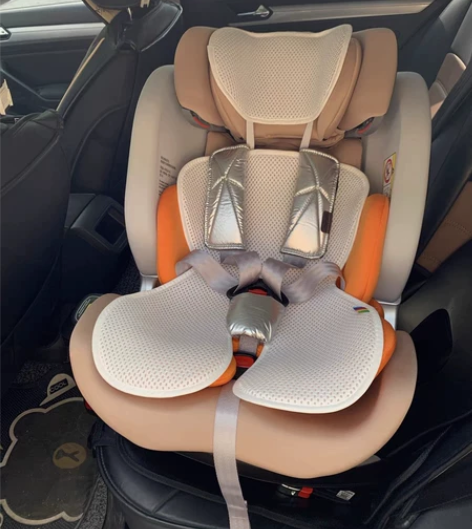 旗舰店直发bebebus天文家安全座椅，天...