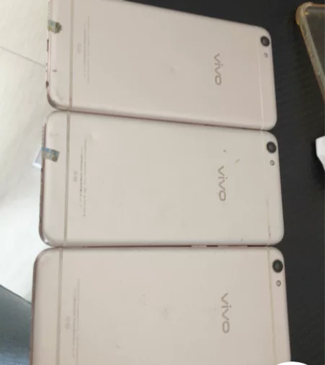 vivo安卓机 便宜出3部150无任何维修...
