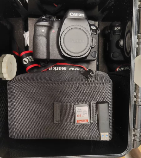 佳能 EOS 6D Mark II机身 1...