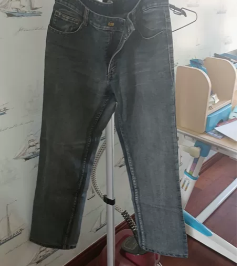 lee，水洗蓝色牛仔裤，腰围2尺55，裤长...