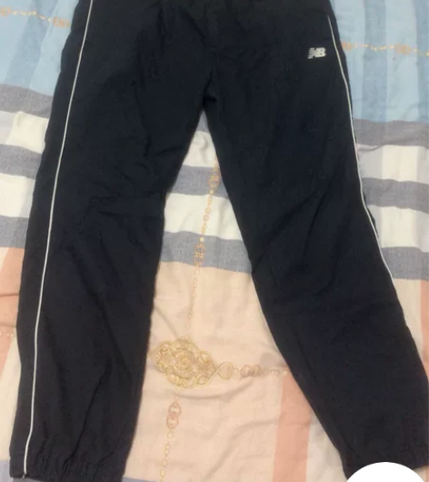 新百伦运动裤 XL 穿着一次就放衣柜里了 ...