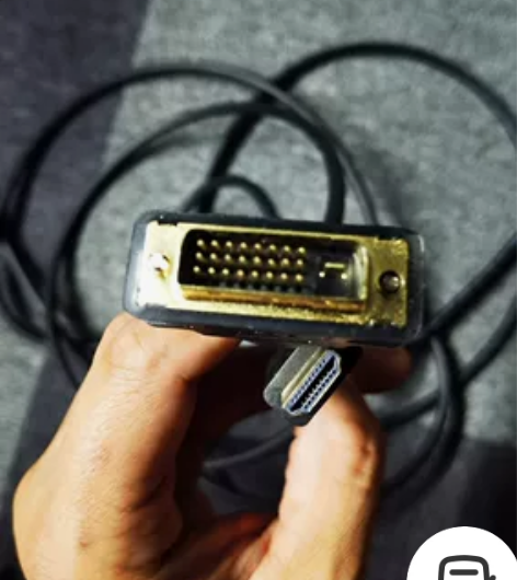 出一台22寸飞利浦显示器，自用九成新，无暗...